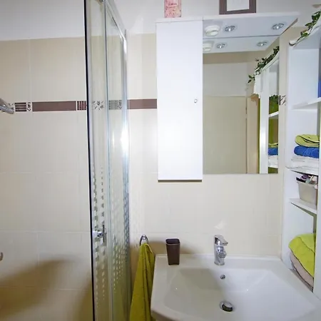 Modern In The Heart Of With Private Parking Pula