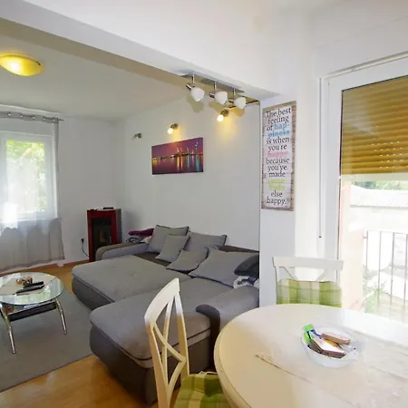 Modern In The Heart Of With Private Parking * Pula
